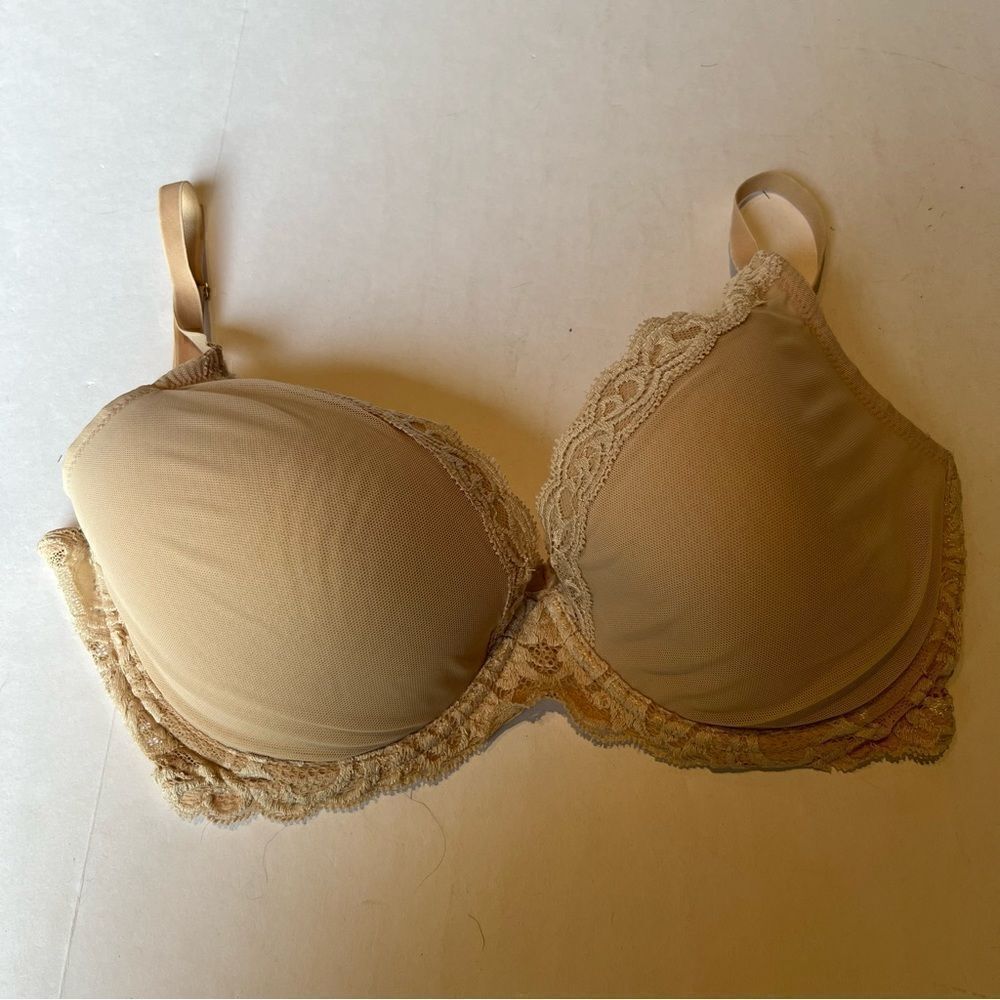 Natori Bra Cream Color Size 34DDD Underwire Lightly padded